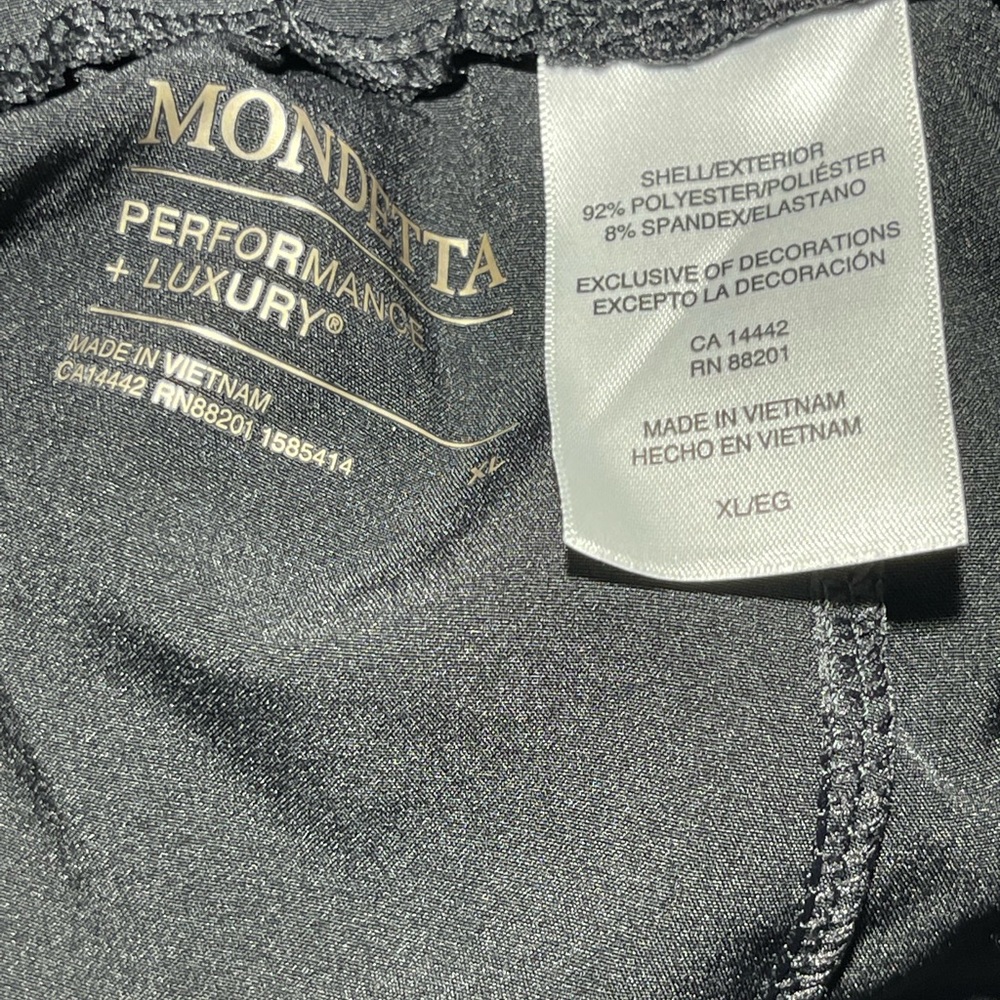 Mondetta Ladies' Woven Short Size XL - Picture 7 of 7